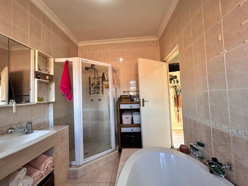 4 Bedroom Property for Sale in Melodie North West